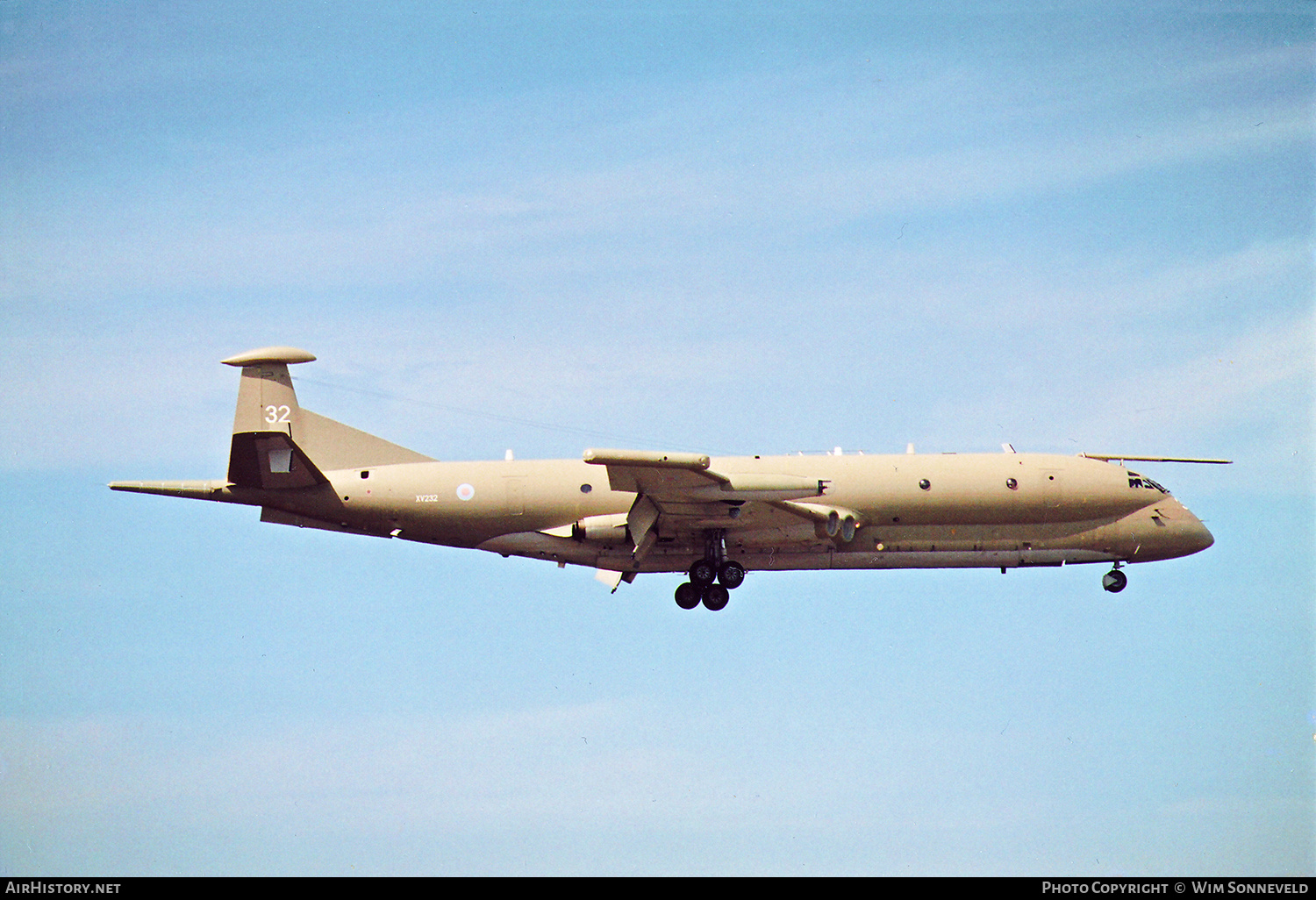 Aircraft Photo of XV232 | Hawker Siddeley HS-801 Nimrod MR.2P | UK - Air Force | AirHistory.net #659280
