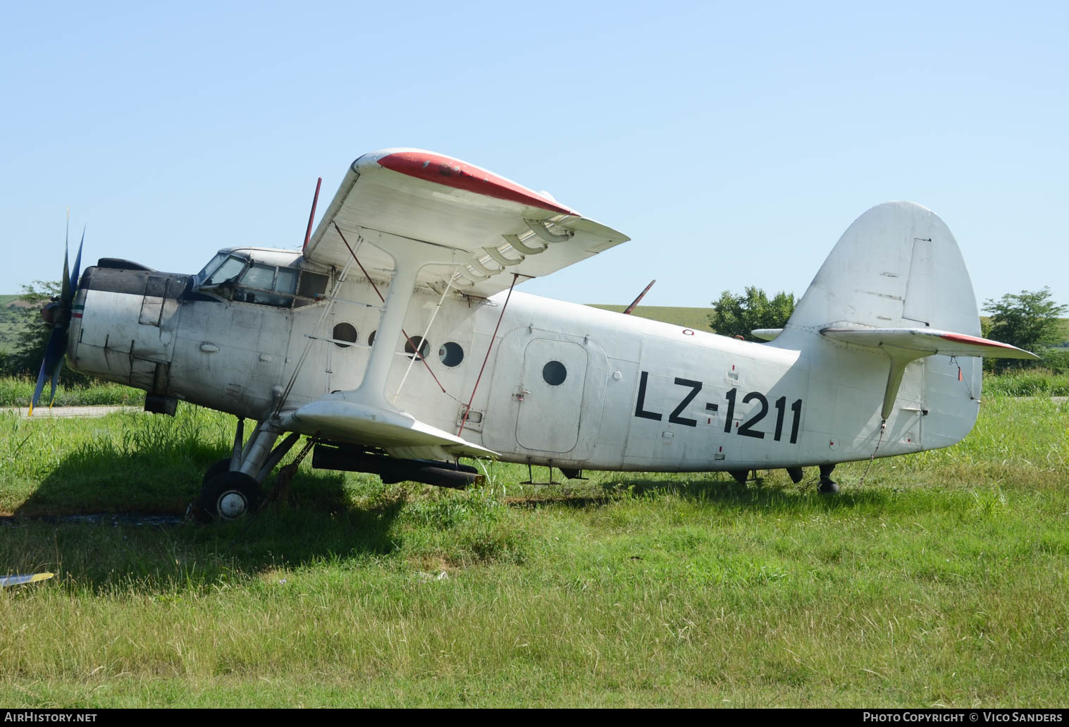 Aircraft Photo of LZ-1211 | Antonov An-2TP | AirHistory.net #659293
