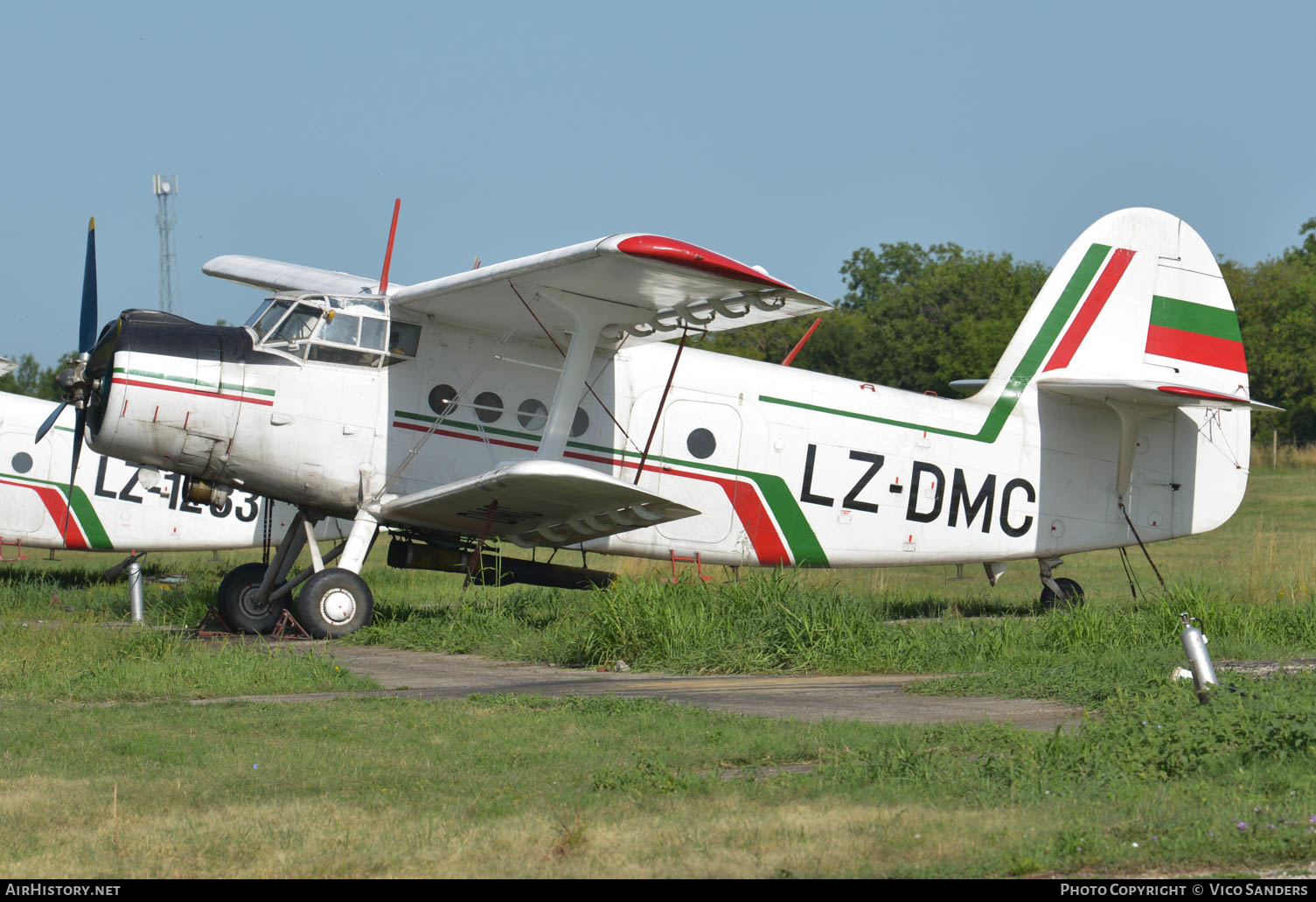 Aircraft Photo of LZ-DMC | Antonov An-2R | AirHistory.net #659297