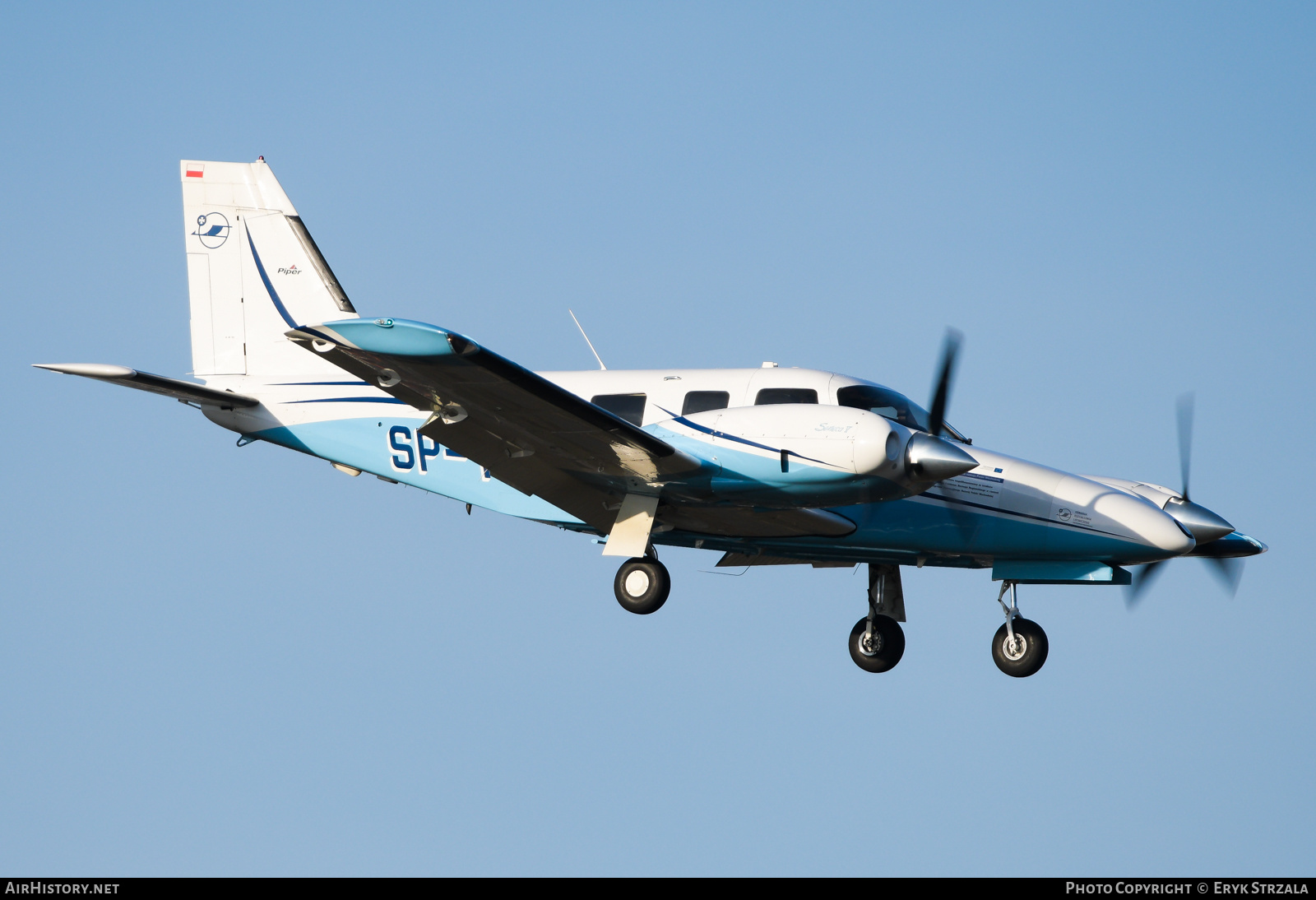 Aircraft Photo of SP-TUC | Piper PA-34-220T Seneca V | Ośrodek kształcenia lotniczego - Politechniki Rzeszowskiej | AirHistory.net #659389