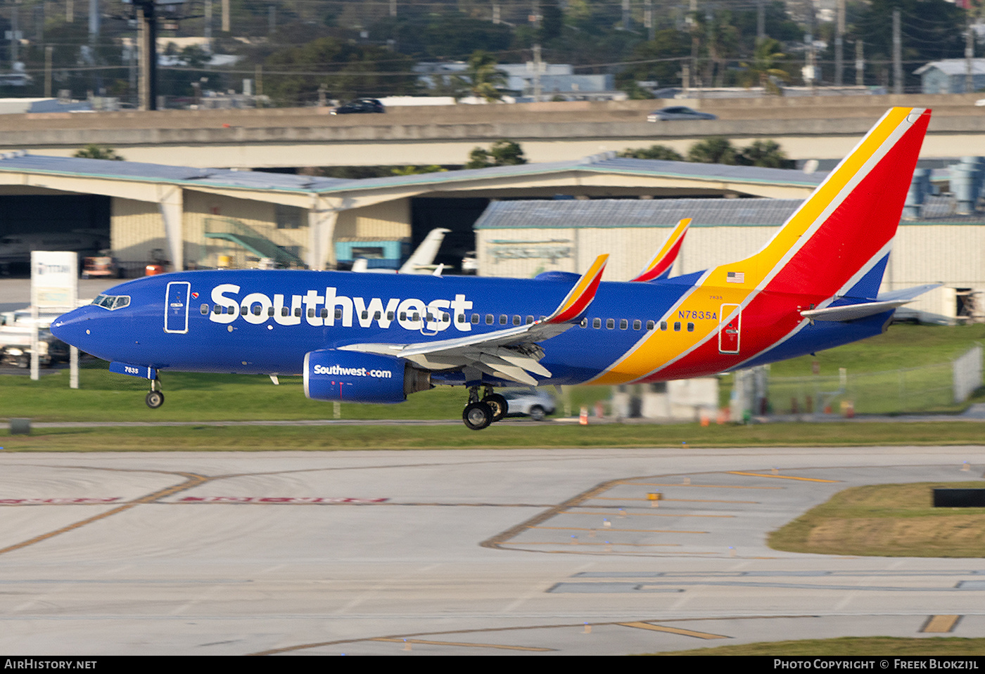 Aircraft Photo of N7835A | Boeing 737-752 | Southwest Airlines | AirHistory.net #659408
