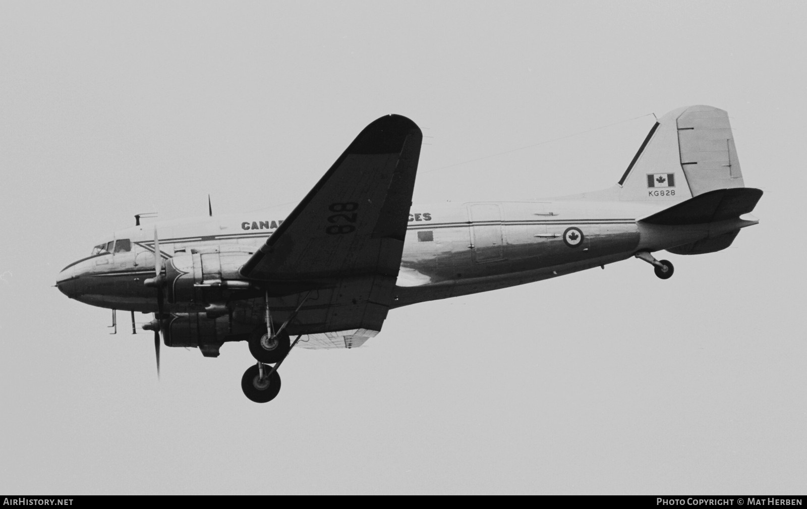 Aircraft Photo of KG828 | Douglas C-47A Dakota Mk.3 | Canada - Air Force | AirHistory.net #659453