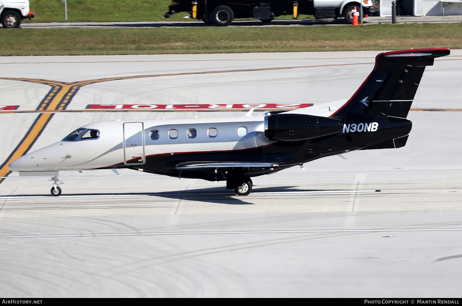 Aircraft Photo of N30NB | Embraer EMB-505 Phenom 300E | AirHistory.net #659458