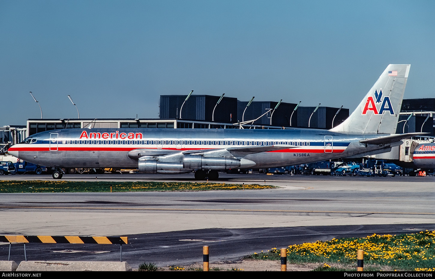 Aircraft Photo of N7586A | Boeing 707-123B | American Airlines | AirHistory.net #659496