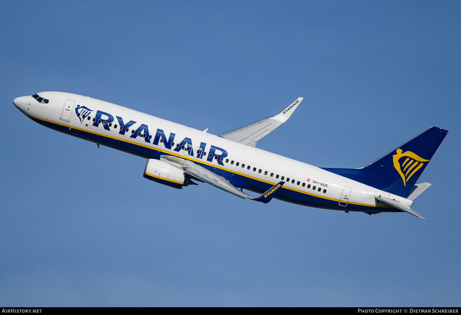 Aircraft Photo of 9H-QDK | Boeing 737-800 | Ryanair | AirHistory.net #659510