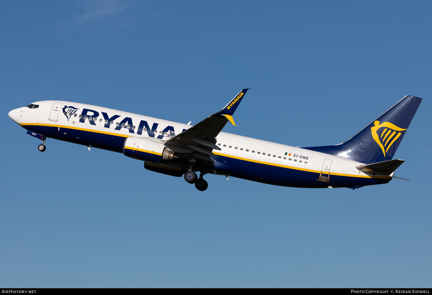 Aircraft Photo of EI-DWE | Boeing 737-8AS | Ryanair | AirHistory.net #659517