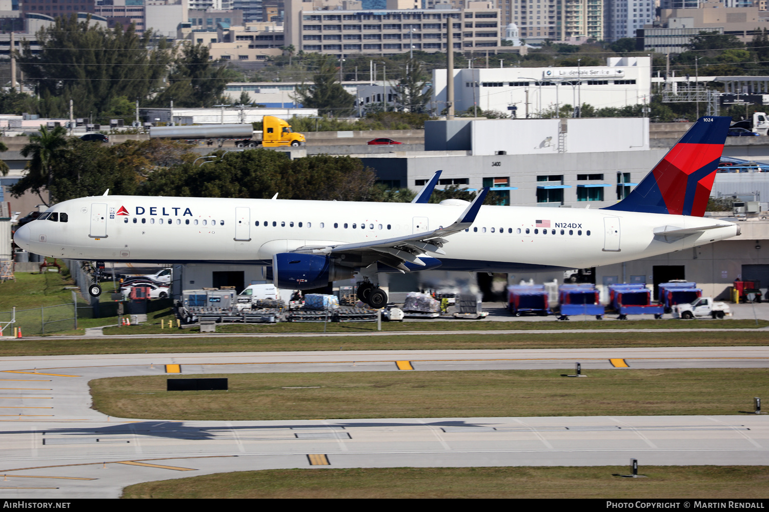 Aircraft Photo of N124DX | Airbus A321-211 | Delta Air Lines | AirHistory.net #659545