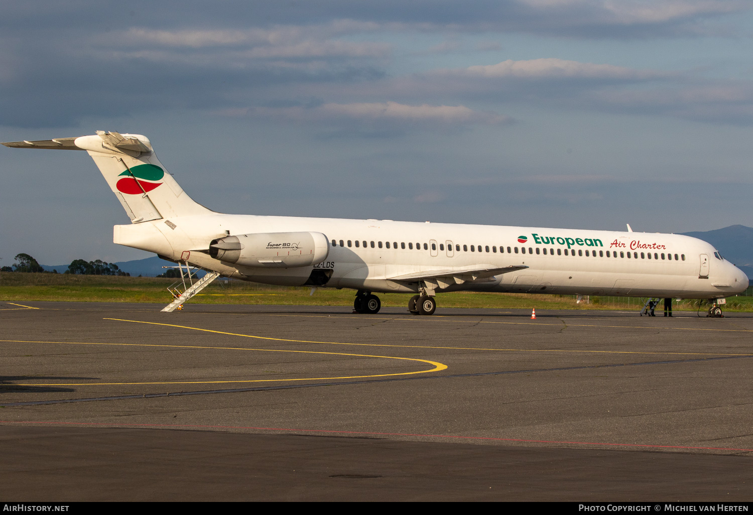 Aircraft Photo of LZ-LDS | McDonnell Douglas MD-83 (DC-9-83) | European Air Charter | AirHistory.net #659764