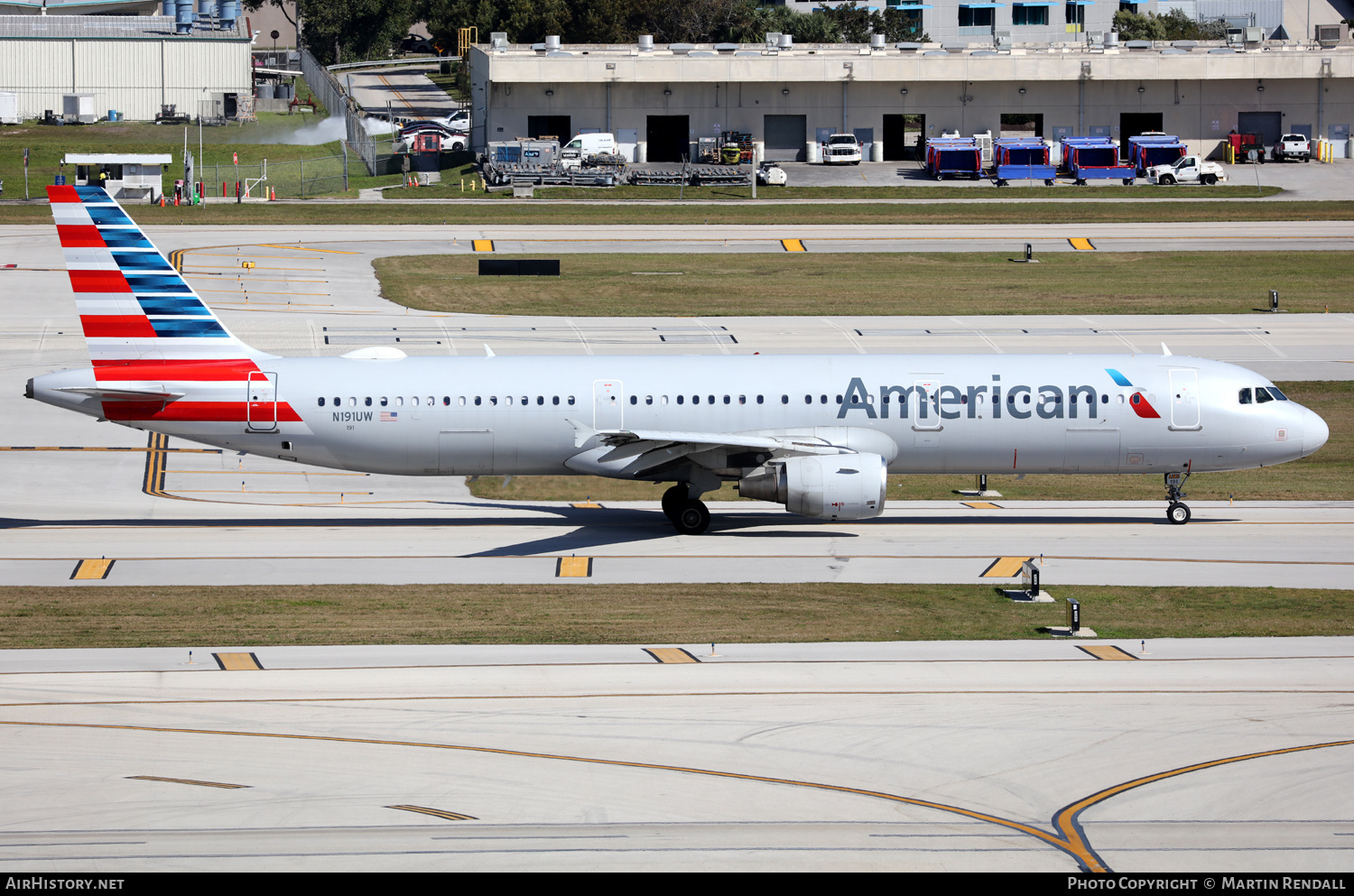 Aircraft Photo of N191UW | Airbus A321-211 | American Airlines | AirHistory.net #659779