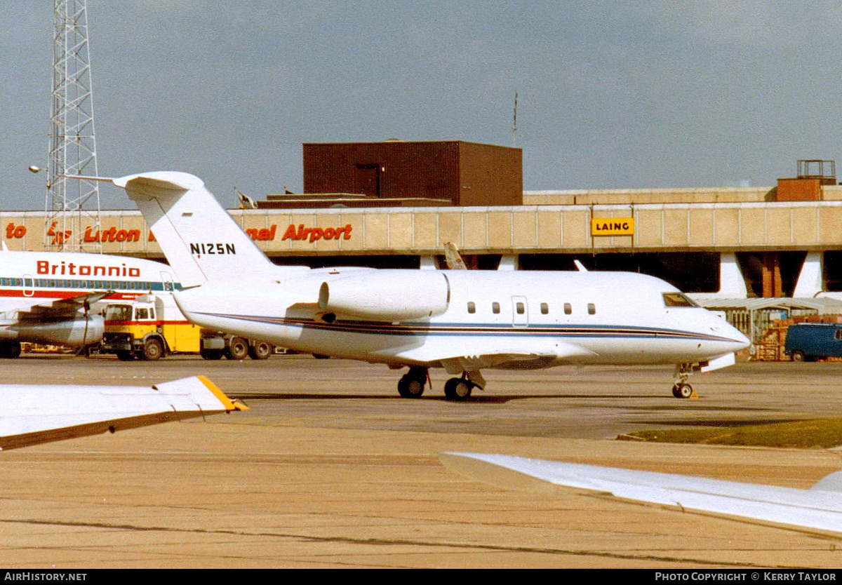 Aircraft Photo of N125N | Canadair Challenger 600 (CL-600-1A11) | AirHistory.net #659826