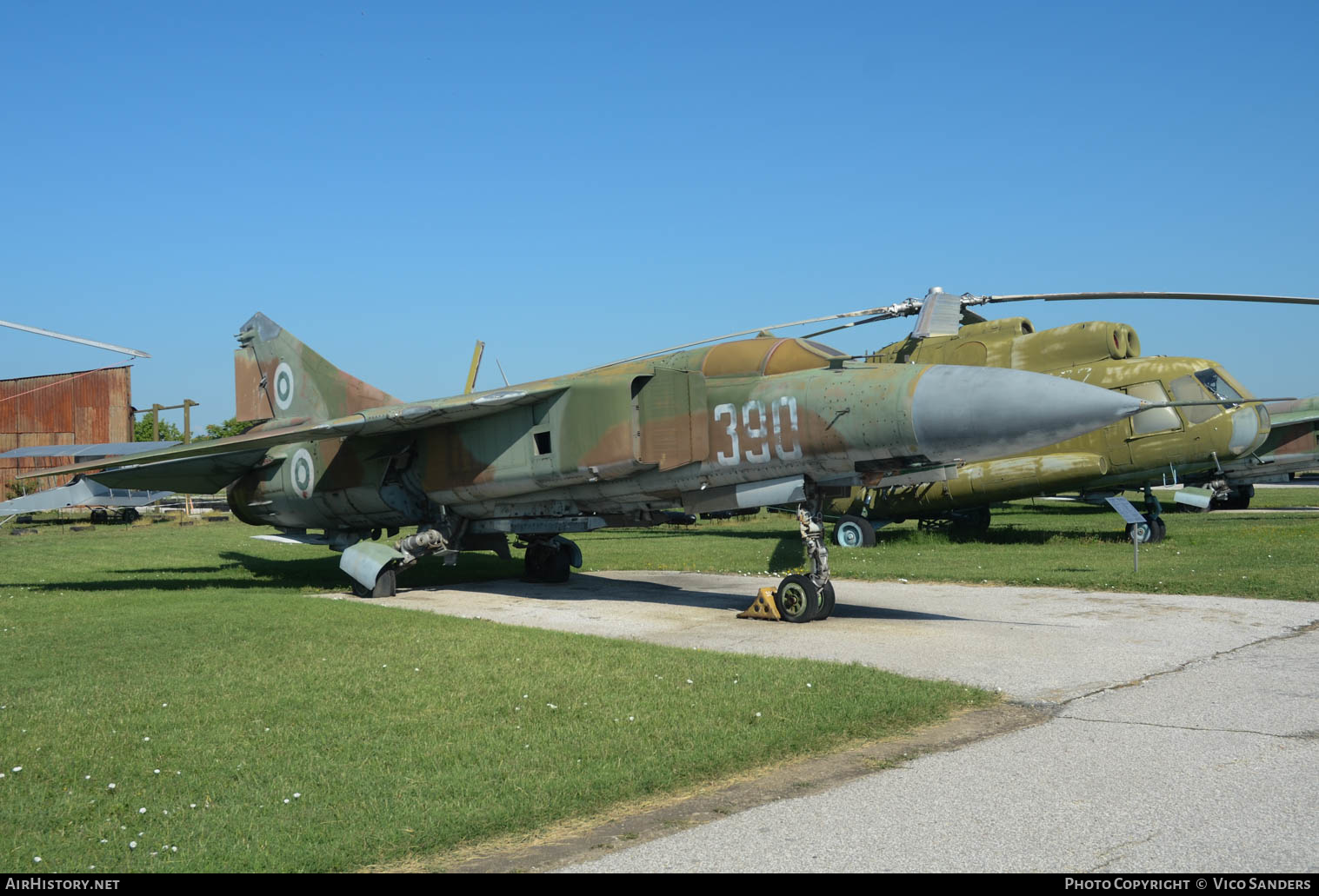 Aircraft Photo of 390 | Mikoyan-Gurevich MiG-23MLD | Bulgaria - Air Force | AirHistory.net #659827