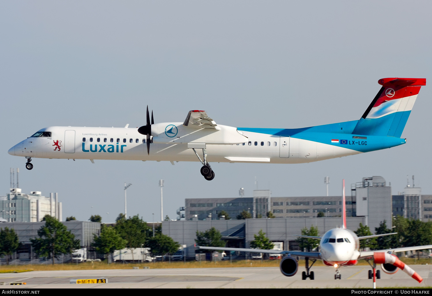 Aircraft Photo of LX-LGC | Bombardier DHC-8-402 Dash 8 | Luxair | AirHistory.net #659834