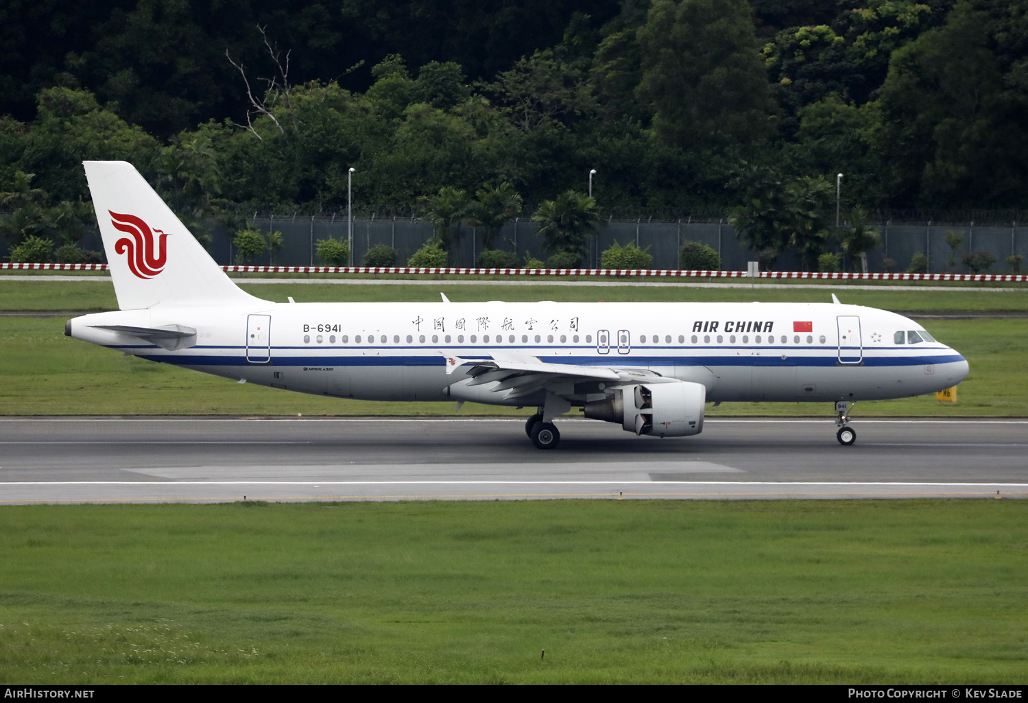 Aircraft Photo of B-6941 | Airbus A320-214 | Air China | AirHistory.net #659868