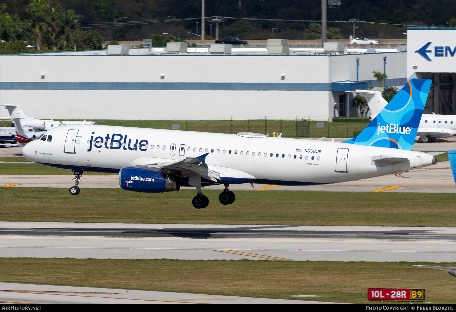 Aircraft Photo of N658JB | Airbus A320-232 | JetBlue Airways | AirHistory.net #659960