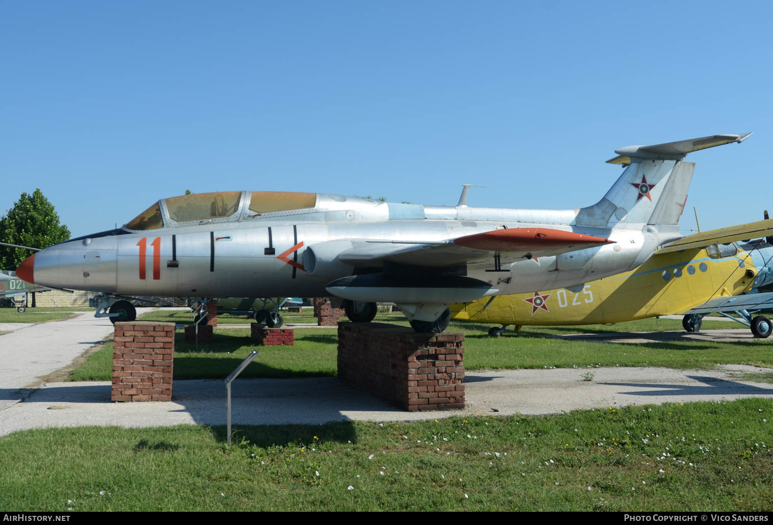 Aircraft Photo of 11 | Aero L-29 Delfin | Bulgaria - Air Force | AirHistory.net #659977