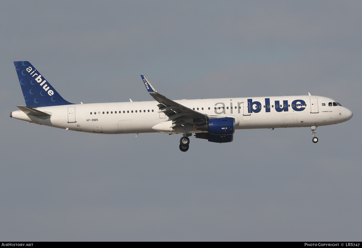 Aircraft Photo of AP-BMN | Airbus A321-211 | Airblue | AirHistory.net #659980