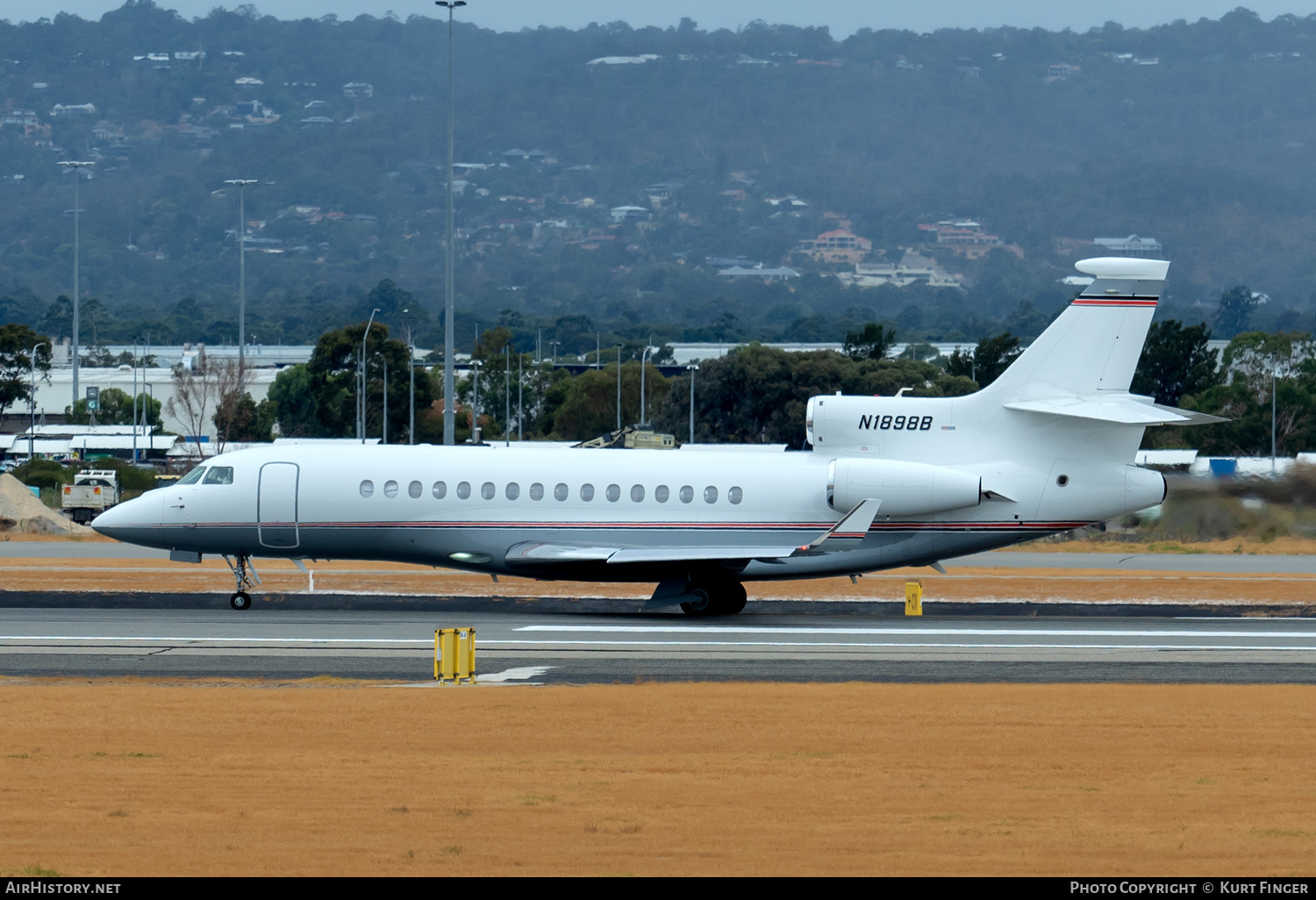 Aircraft Photo of N1898B | Dassault Falcon 8X | AirHistory.net #659985