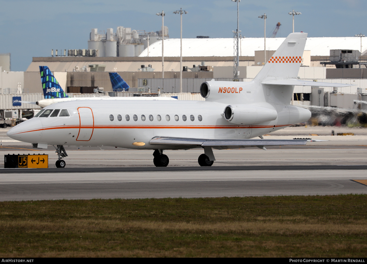 Aircraft Photo of N900LP | Dassault Falcon 900 | AirHistory.net #660029