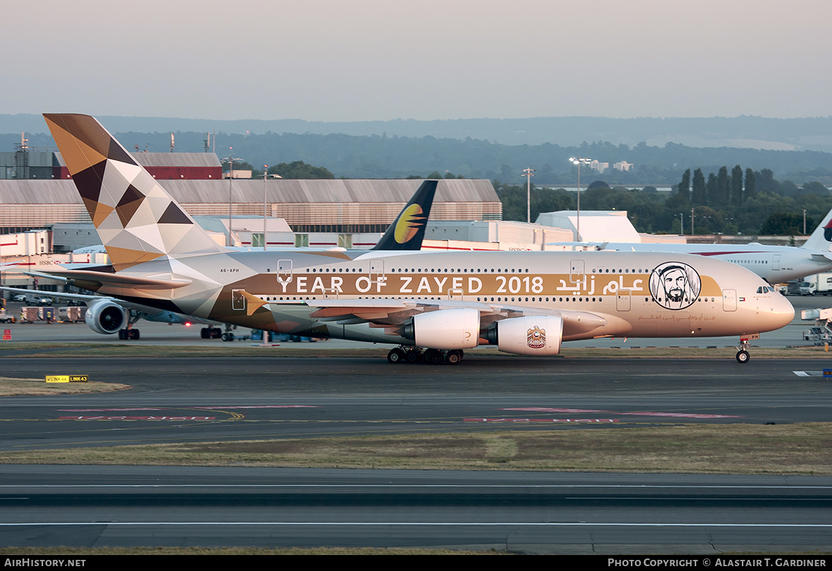 Aircraft Photo of A6-APH | Airbus A380-861 | Etihad Airways | AirHistory.net #660124