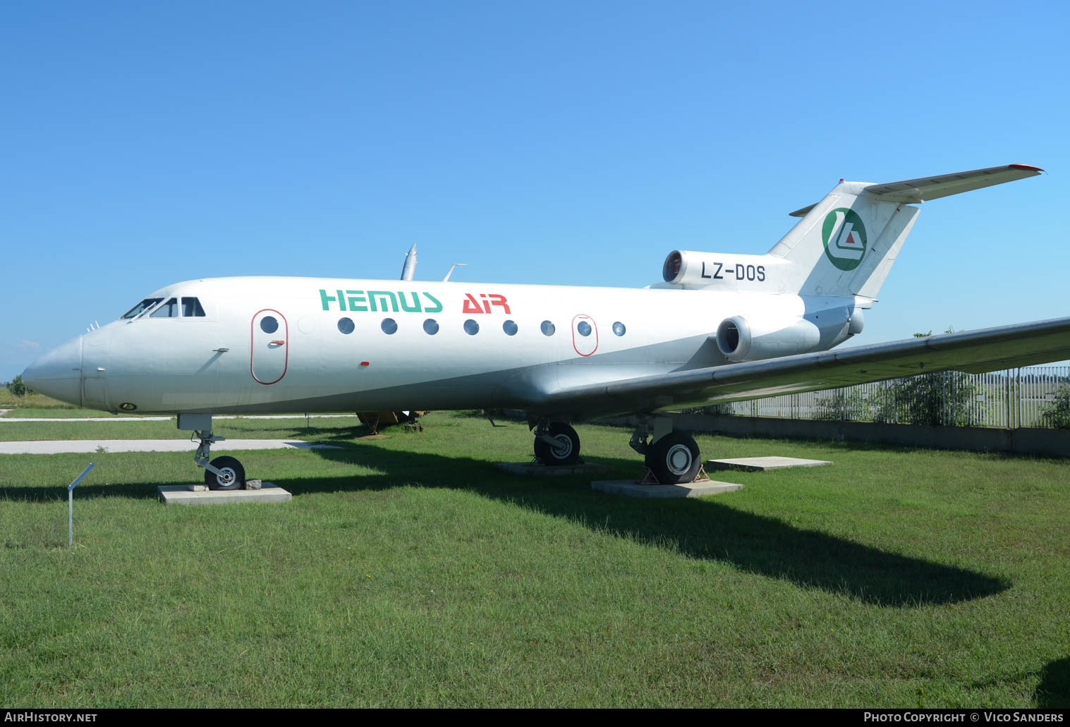 Aircraft Photo of LZ-DOS | Yakovlev Yak-40 | Hemus Air | AirHistory.net #660125