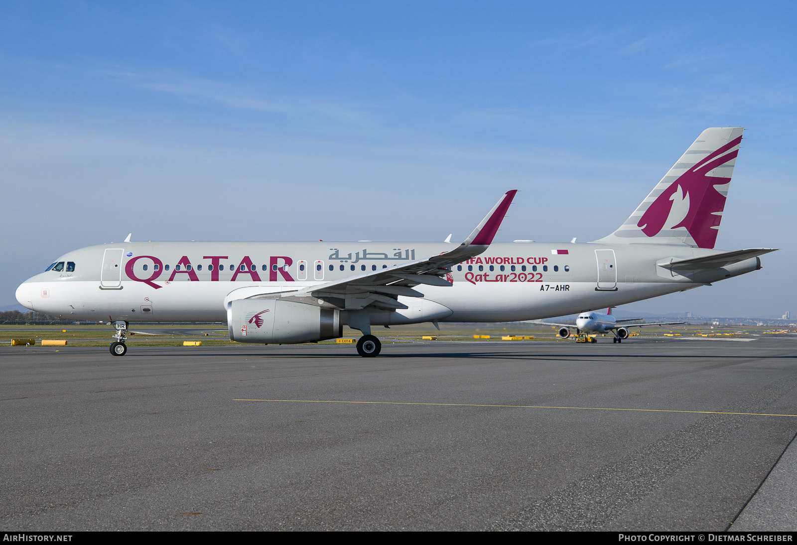 Aircraft Photo of A7-AHR | Airbus A320-232 | Qatar Airways | AirHistory.net #660135