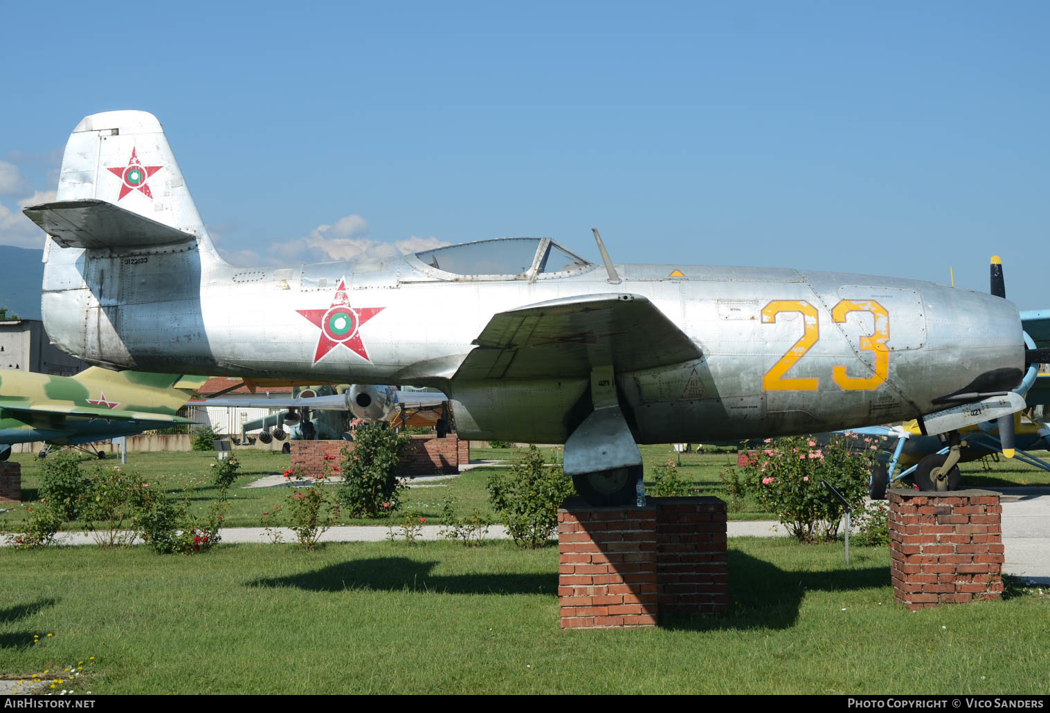 Aircraft Photo of 23 | Yakovlev Yak-23 | Bulgaria - Air Force | AirHistory.net #660151