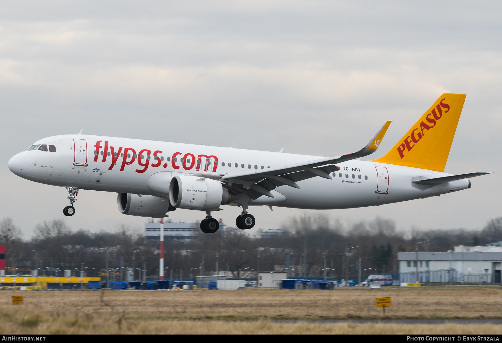 Aircraft Photo of TC-NBT | Airbus A320-251N | Pegasus Airlines | AirHistory.net #660174