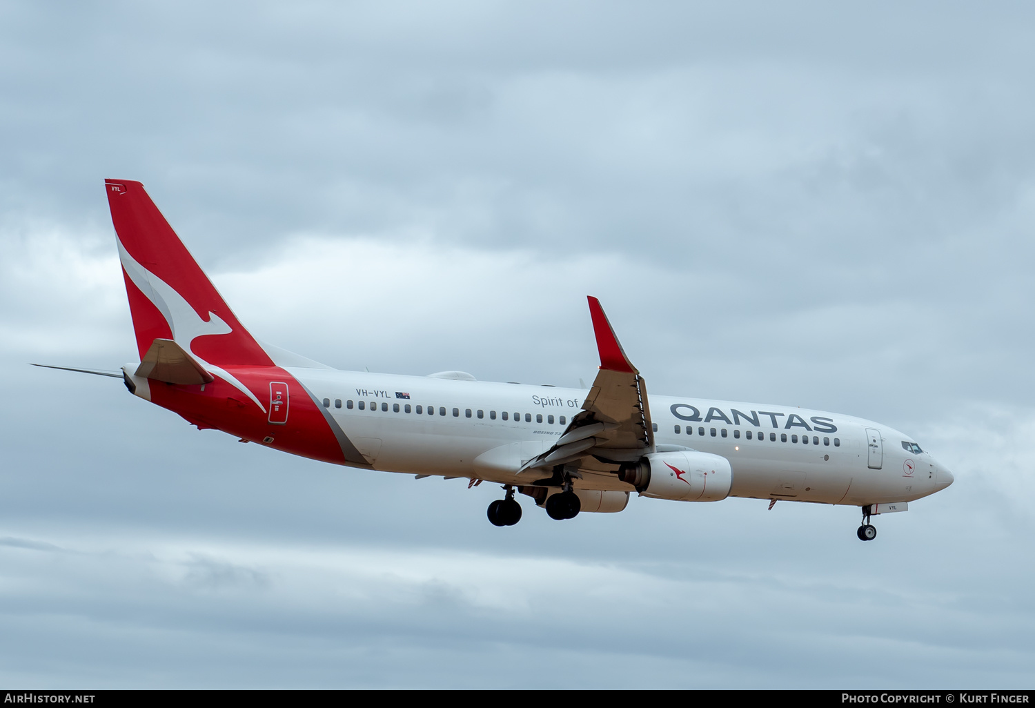 Aircraft Photo of VH-VYL | Boeing 737-838 | Qantas | AirHistory.net #660187