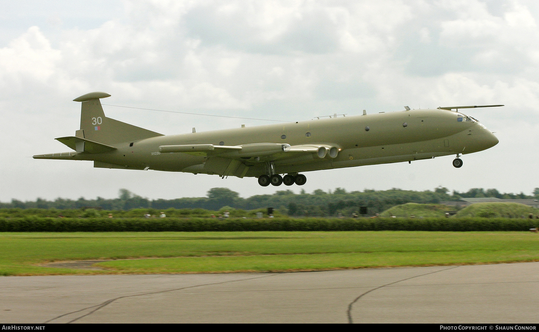 Aircraft Photo of XV230 | Hawker Siddeley HS-801 Nimrod MR.2P | UK - Air Force | AirHistory.net #660237
