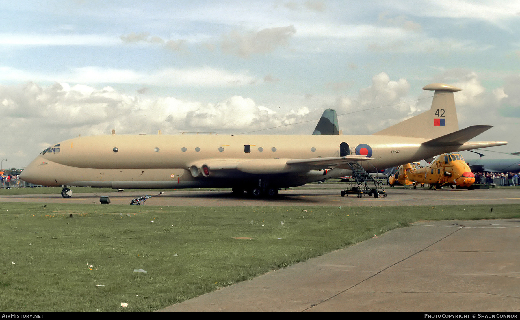 Aircraft Photo of XV242 | Hawker Siddeley Nimrod MR2 | UK - Air Force | AirHistory.net #660258
