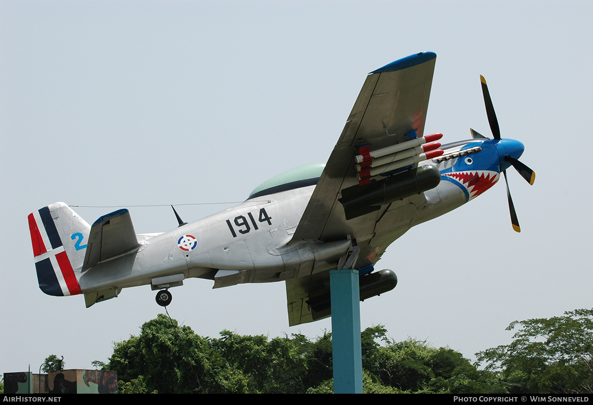 Aircraft Photo of 1914 | North American P-51D Mustang | Dominican Republic - Air Force | AirHistory.net #660268