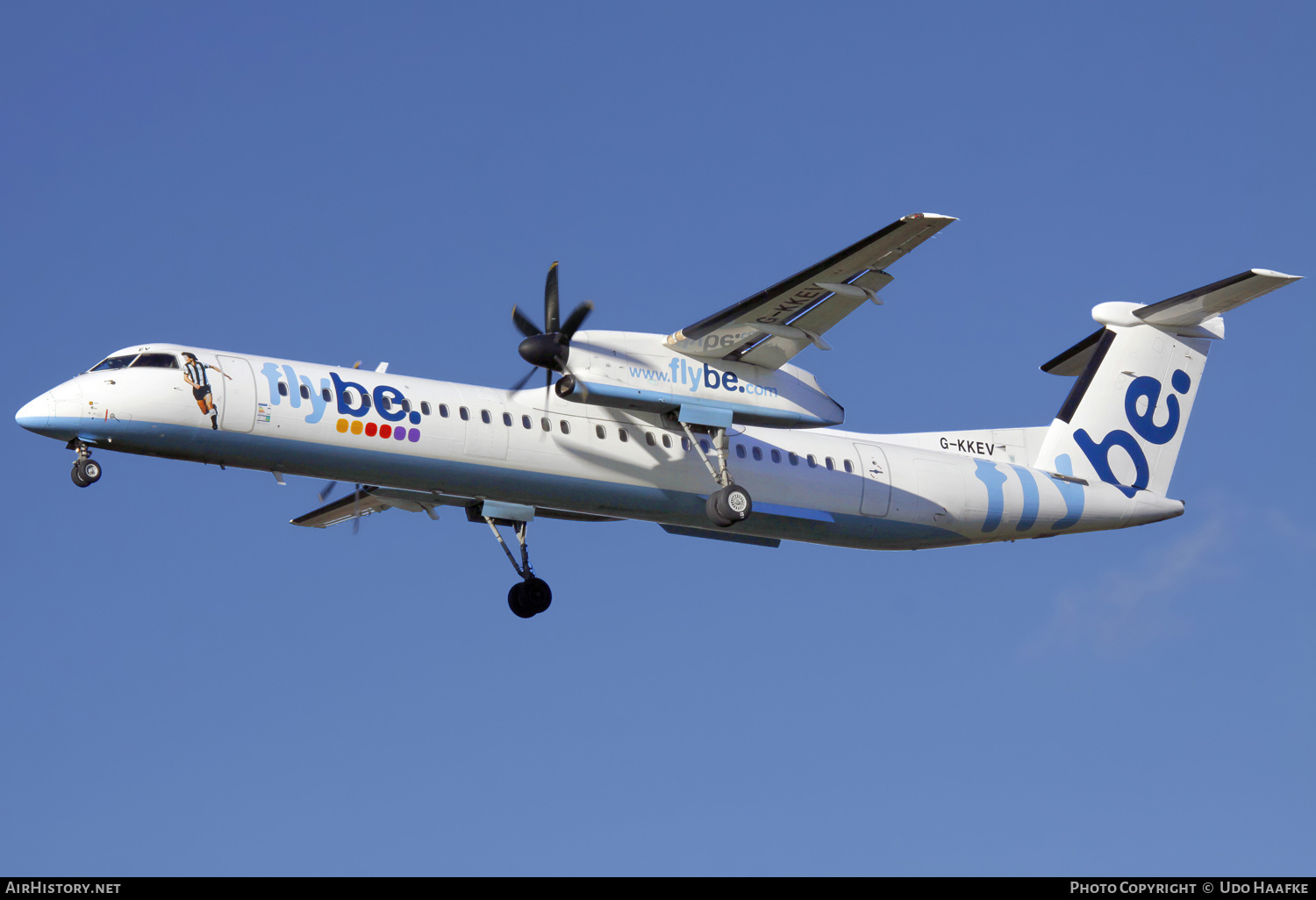 Aircraft Photo of G-KKEV | Bombardier DHC-8-402 Dash 8 | Flybe | AirHistory.net #660304