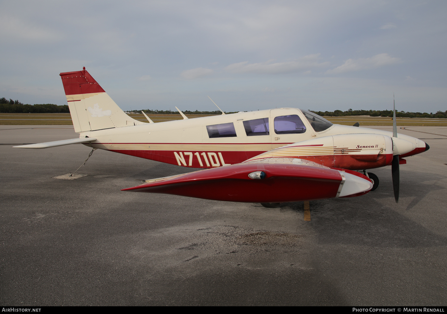 Aircraft Photo of N711DL | Piper PA-34-200 Seneca | AirHistory.net #660341