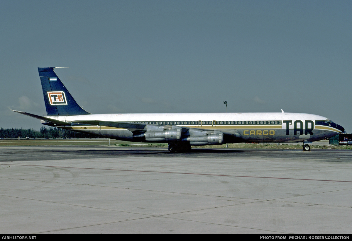 Aircraft Photo of LV-MZE | Boeing 707-338C | Transporte Aereo Rioplatense - TAR | AirHistory.net #660481