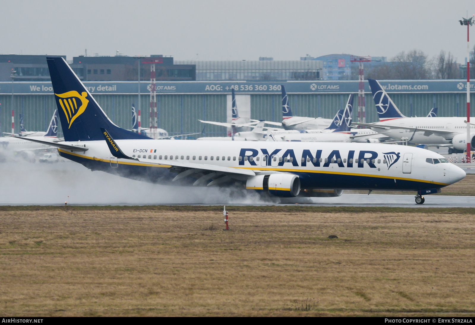 Aircraft Photo of EI-DCN | Boeing 737-8AS | Ryanair | AirHistory.net #660582