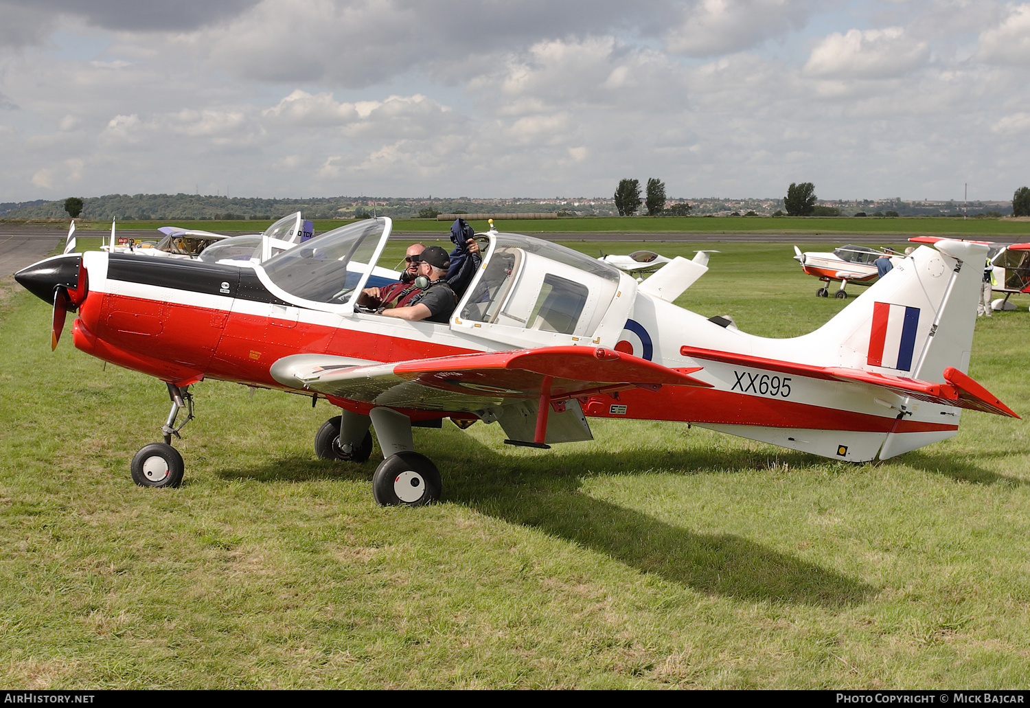 Aircraft Photo of G-CBBT / XX695 | Scottish Aviation Bulldog T1 | UK - Air Force | AirHistory.net #660588