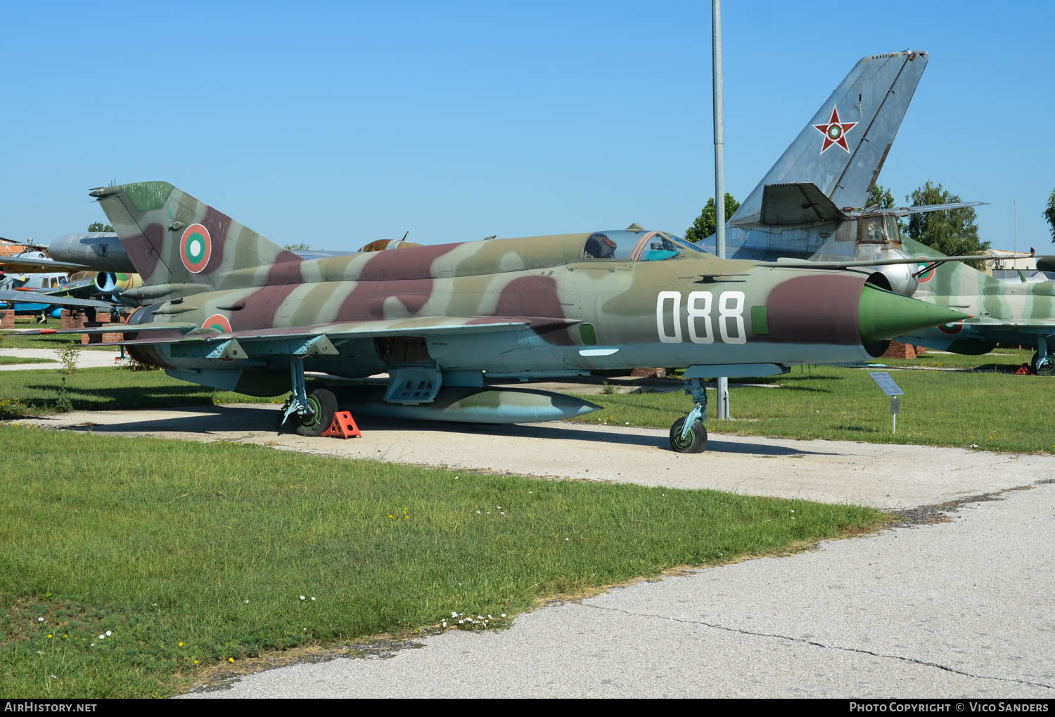 Aircraft Photo of 088 | Mikoyan-Gurevich MiG-21bis SAU | Bulgaria - Air Force | AirHistory.net #660709