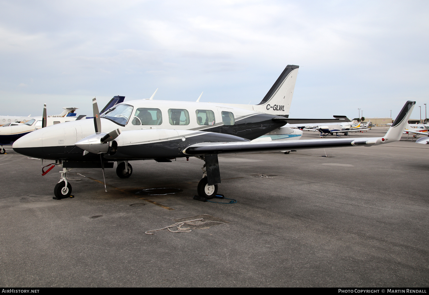 Aircraft Photo of C-GLWL | Piper PA-31 Navajo B | AirHistory.net #660734