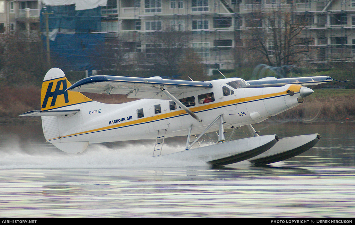 Aircraft Photo of C-FIUZ | Vazar DHC-3T Turbine Otter | Harbour Air | AirHistory.net #660738