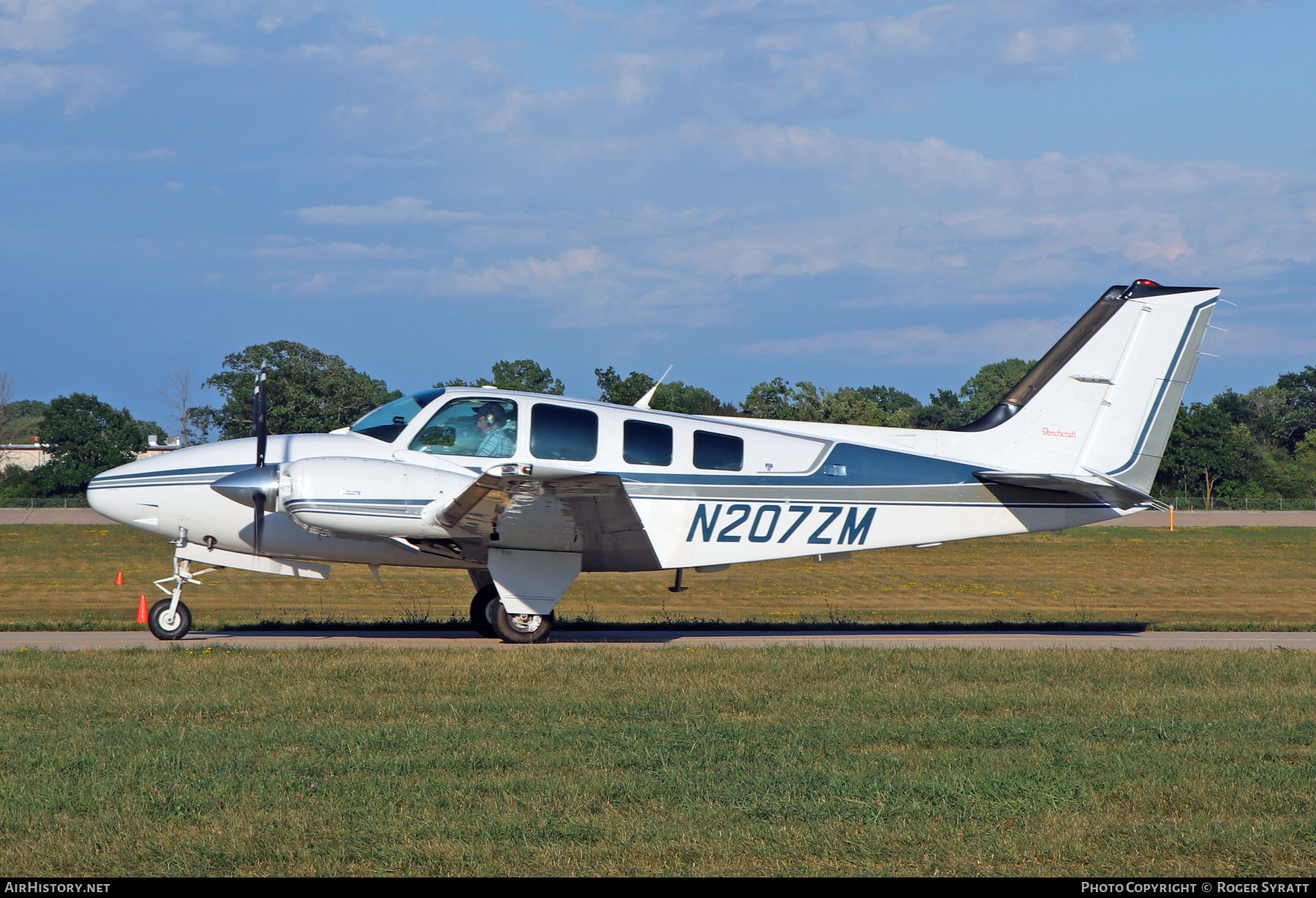 Aircraft Photo of N207ZM | Beech 58 Baron | AirHistory.net #660739