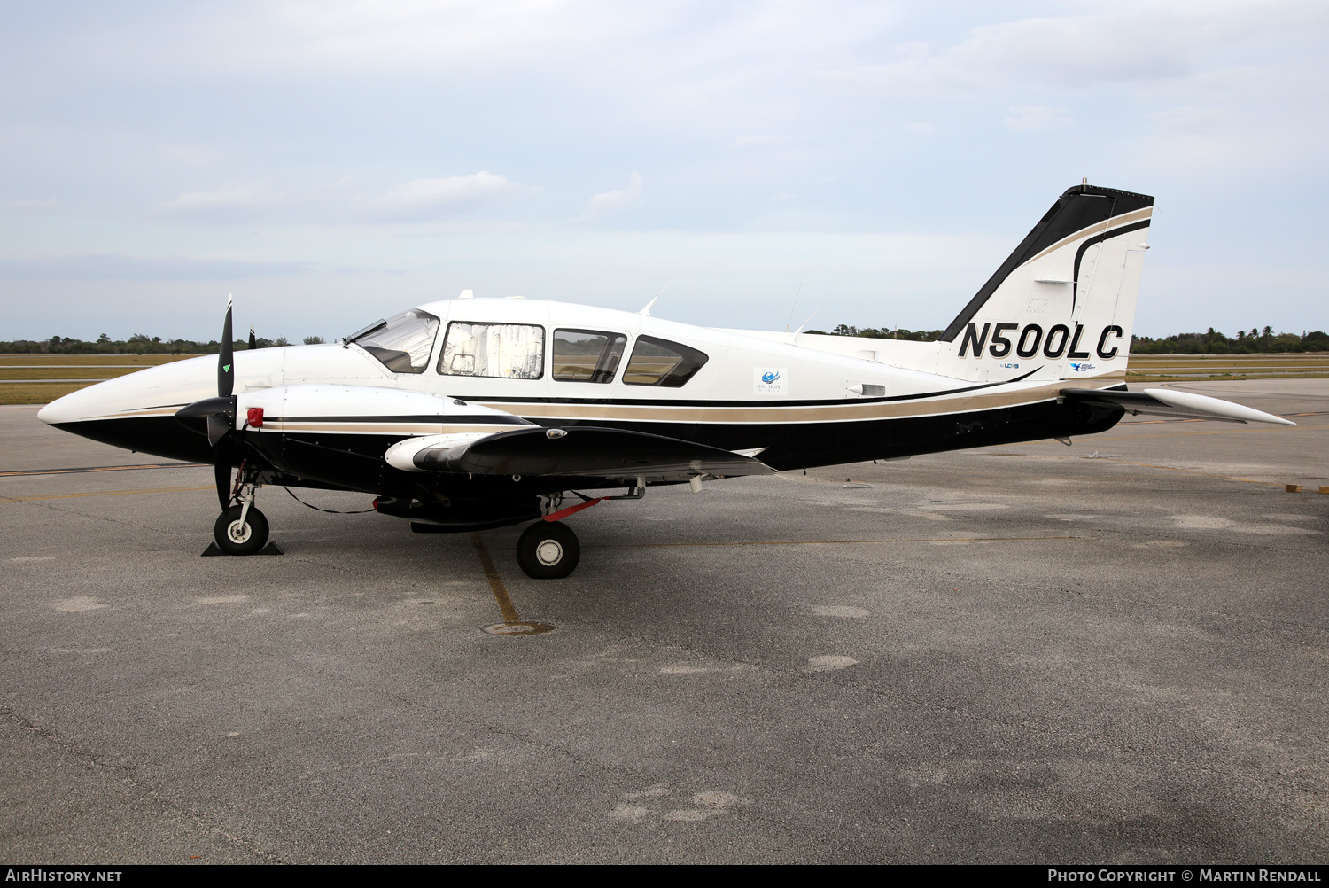 Aircraft Photo of N500LC | Piper PA-23-250 Aztec | AirHistory.net #660758