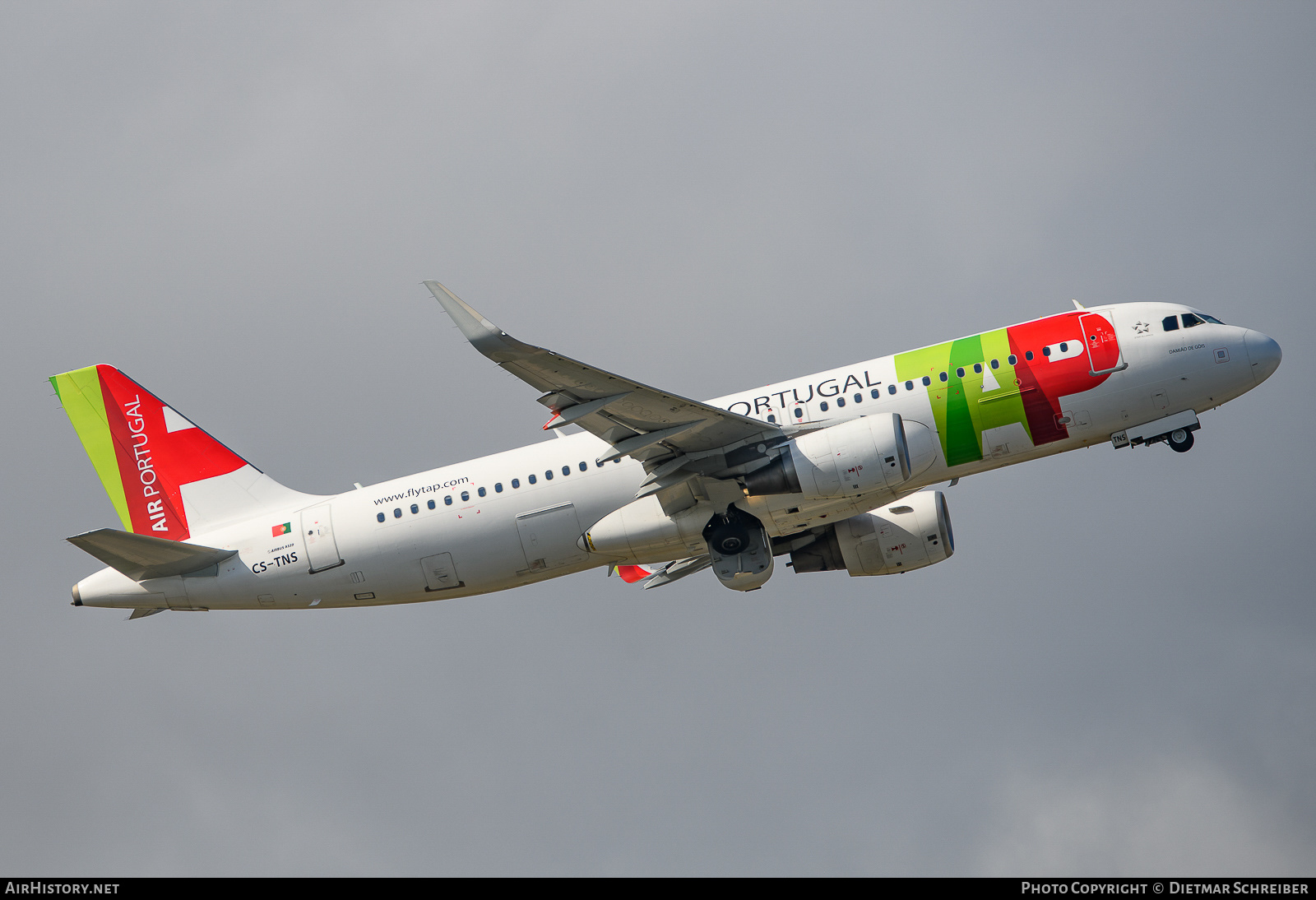 Aircraft Photo of CS-TNS | Airbus A320-214 | TAP Air Portugal | AirHistory.net #660855