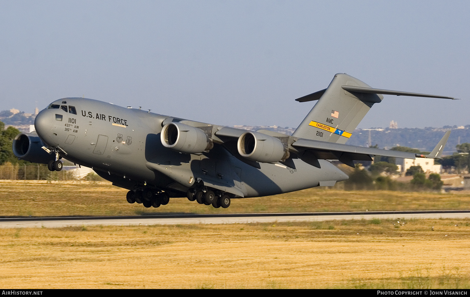 Aircraft Photo of 02-1101 / 21101 | Boeing C-17A Globemaster III | USA - Air Force | AirHistory.net #660873
