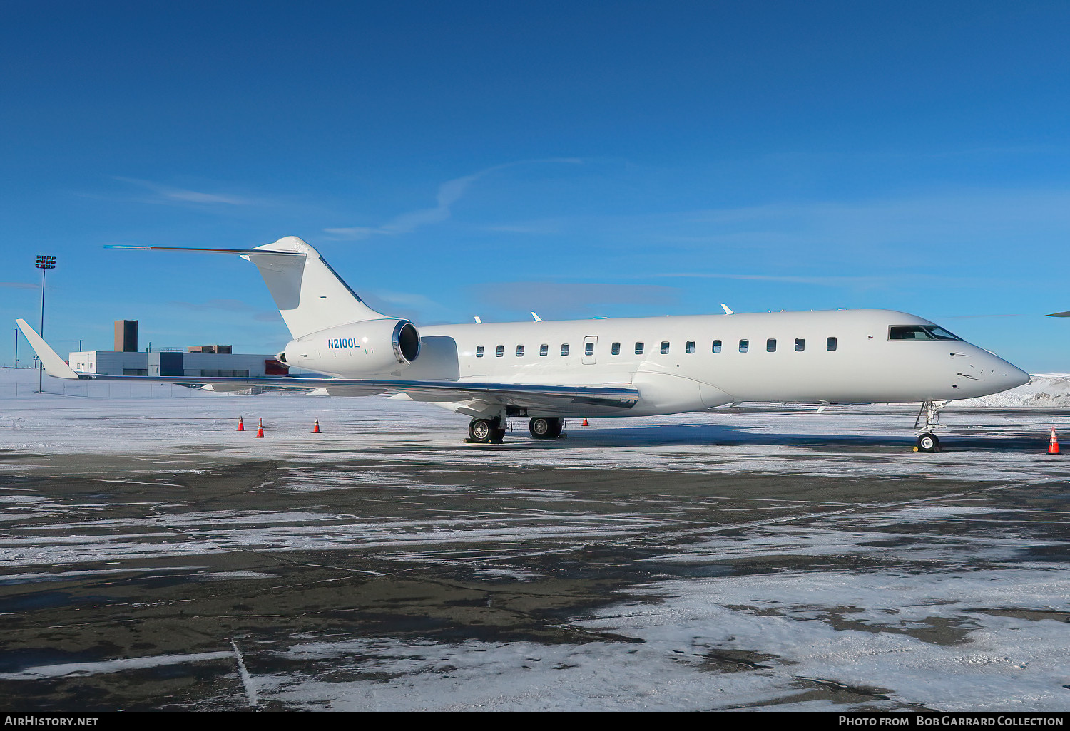 Aircraft Photo of N2100L | Bombardier Global 6000 (BD-700-1A10) | AirHistory.net #660946