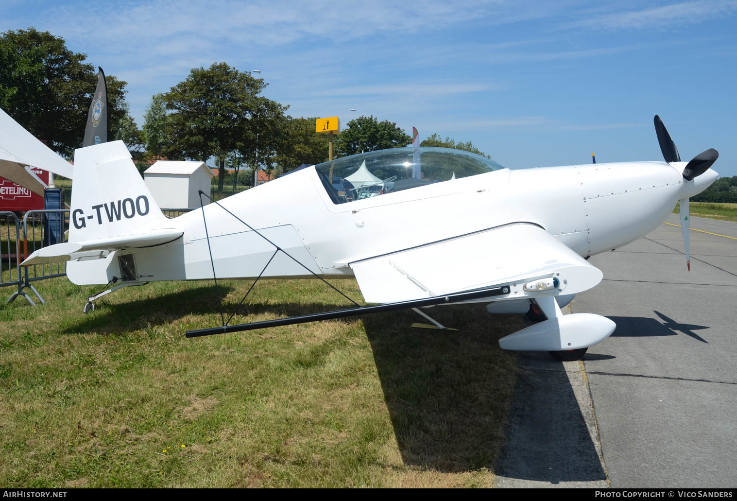 Aircraft Photo of G-TWOO | Extra EA300/200 | Northwest Aerobatics | AirHistory.net #661022