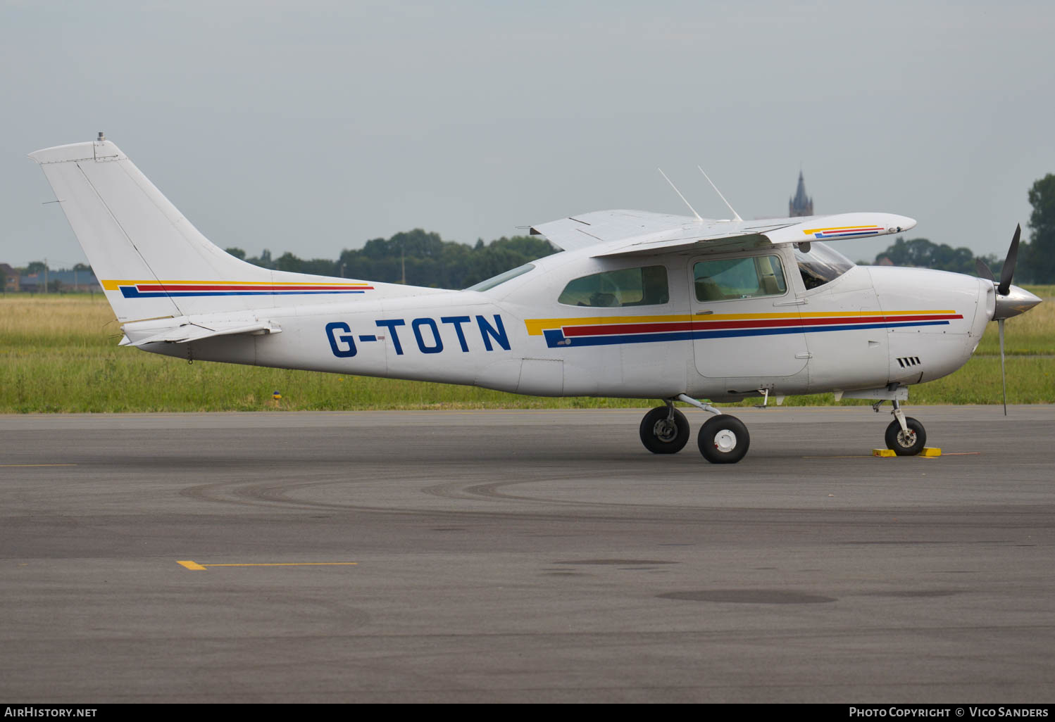 Aircraft Photo of G-TOTN | Cessna 210M Centurion | AirHistory.net #661059