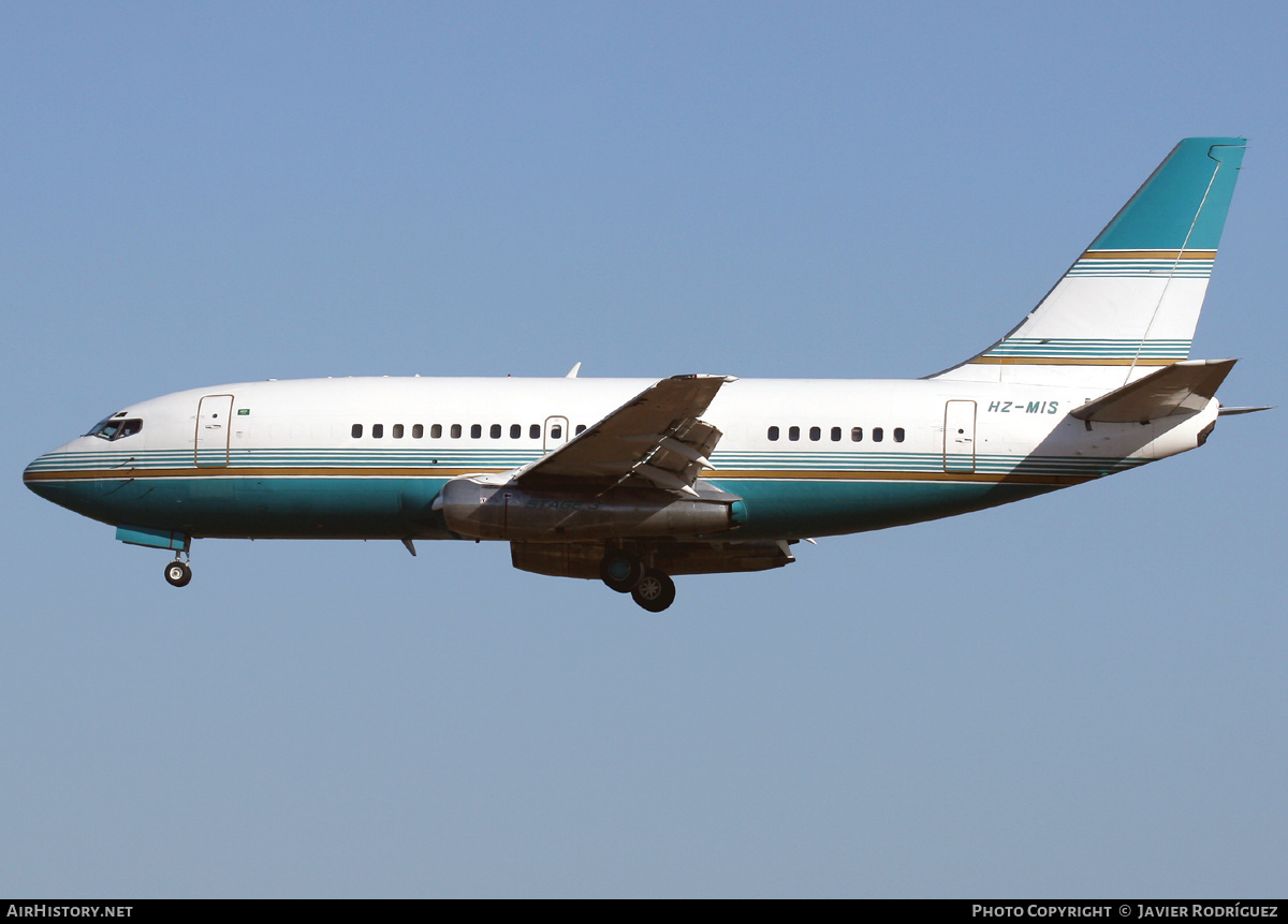 Aircraft Photo of HZ-MIS | Boeing 737-2K5/Adv | AirHistory.net #661070