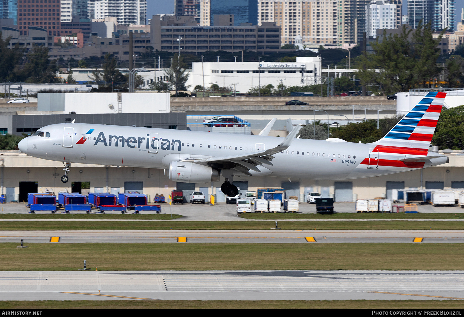 Aircraft Photo of N991AU | Airbus A321-231 | American Airlines | AirHistory.net #661089