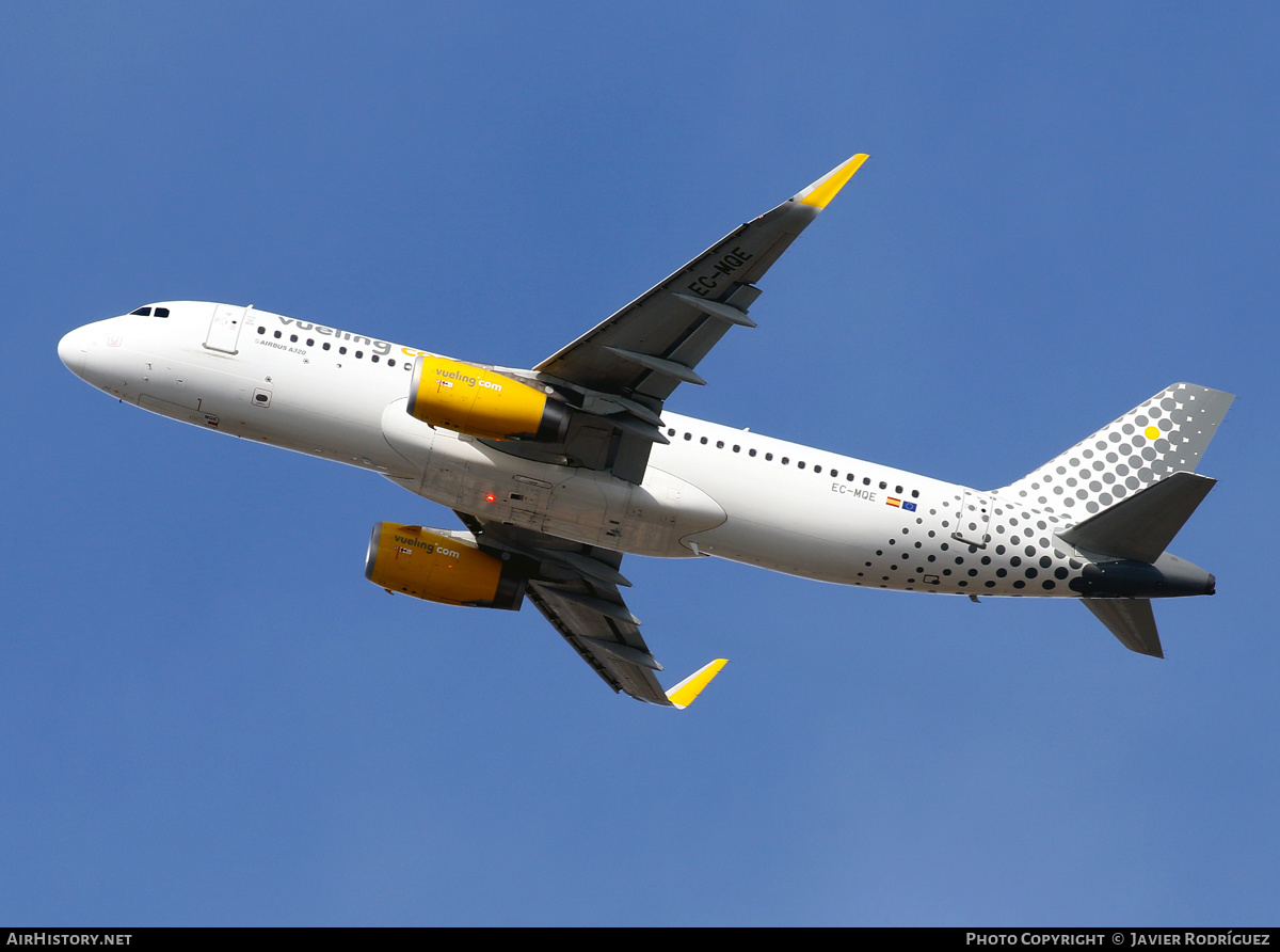 Aircraft Photo of EC-MQE | Airbus A320-232 | Vueling Airlines | AirHistory.net #661111