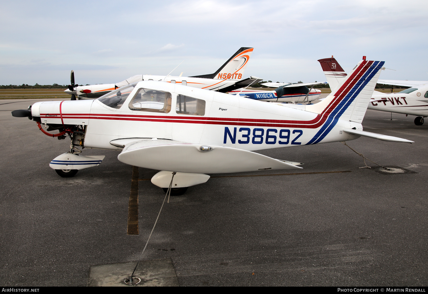 Aircraft Photo of N38692 | Piper PA-28-140 Cherokee F | AirHistory.net #661156